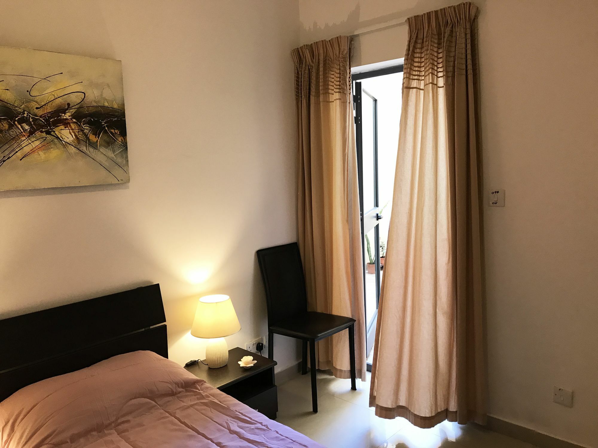 Marble Arch Home Saint Julian's Екстериор снимка